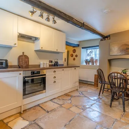 Stunning 2 Bed Cotswold Cottage Winchcombe Exterior photo