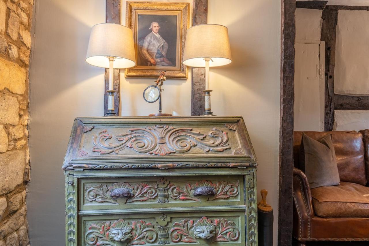 Stunning 2 Bed Cotswold *